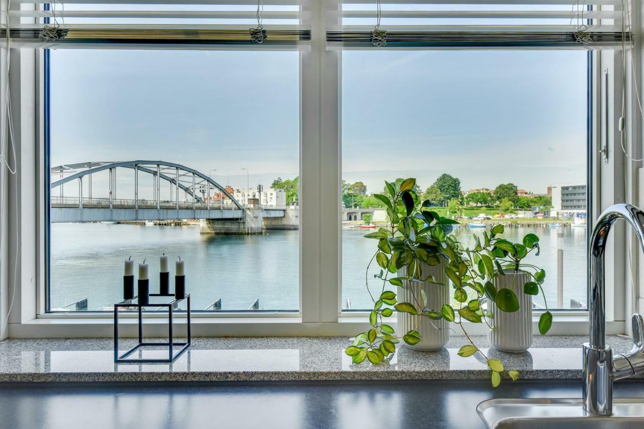 Luxury City Center Harbour Apartment 2 BedroomSønderborg エクステリア 写真