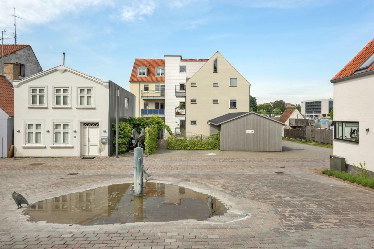 Luxury City Center Harbour Apartment 2 BedroomSønderborg エクステリア 写真